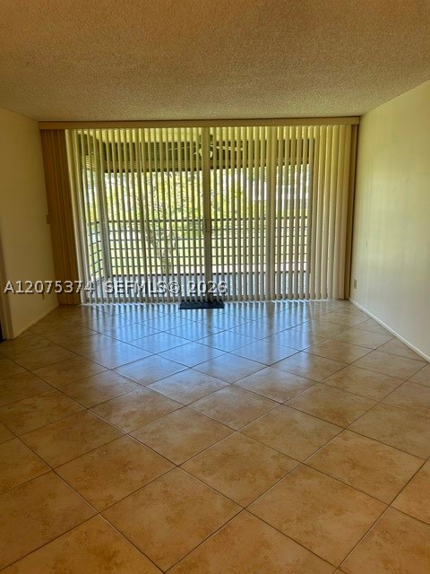 1811 Sabal Palm Dr 204 Property Photo 12
