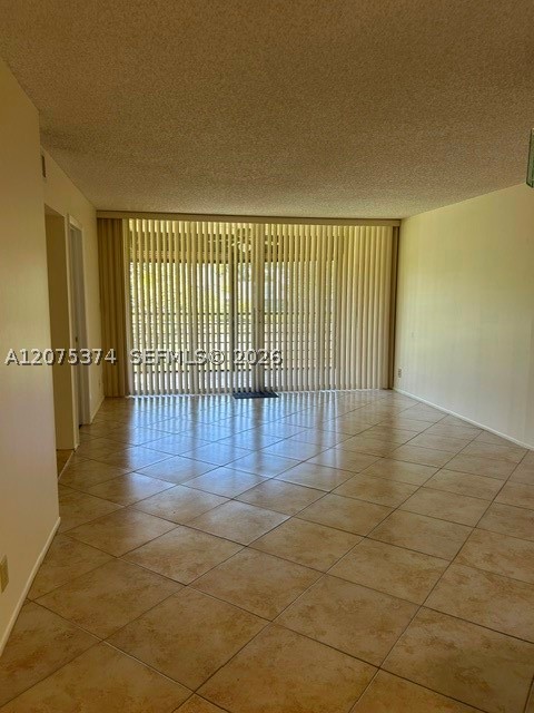 1811 Sabal Palm Dr 204 Property Photo 14