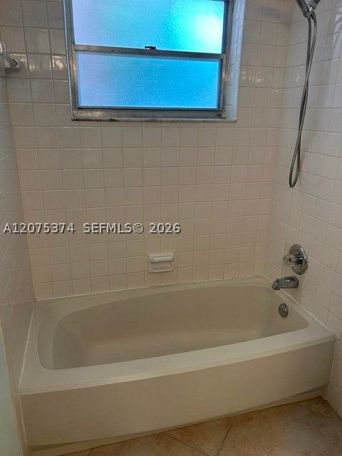 1811 Sabal Palm Dr 204 Property Photo 16