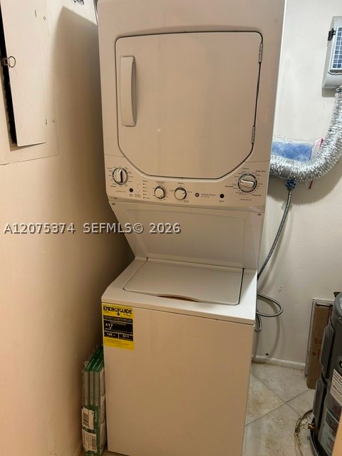 1811 Sabal Palm Dr 204 Property Photo 17
