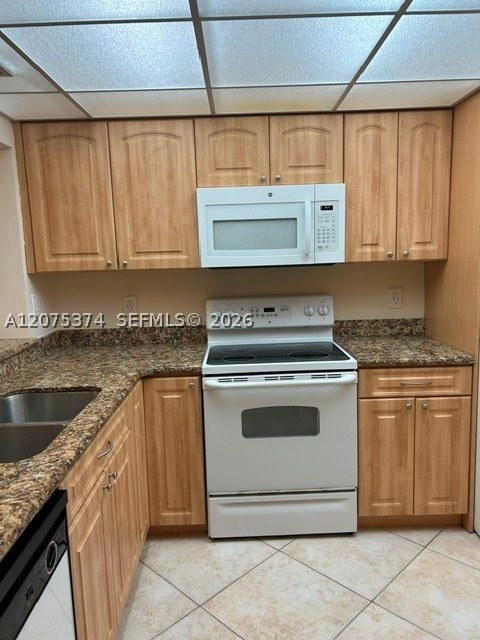 1811 Sabal Palm Dr 204 Property Photo 20