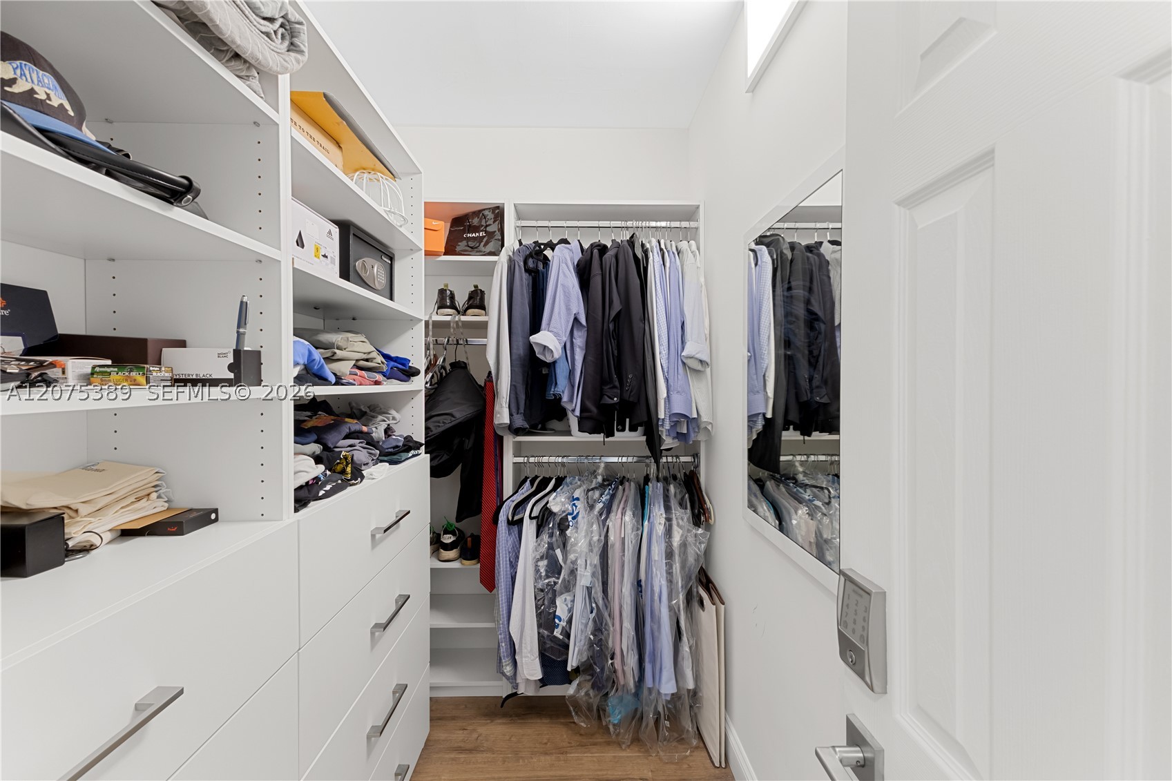 520 Brickell Key Dr A1207 Property Photo 21