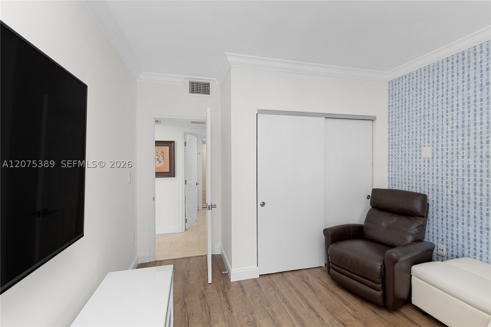 520 Brickell Key Dr A1207 Property Photo 24