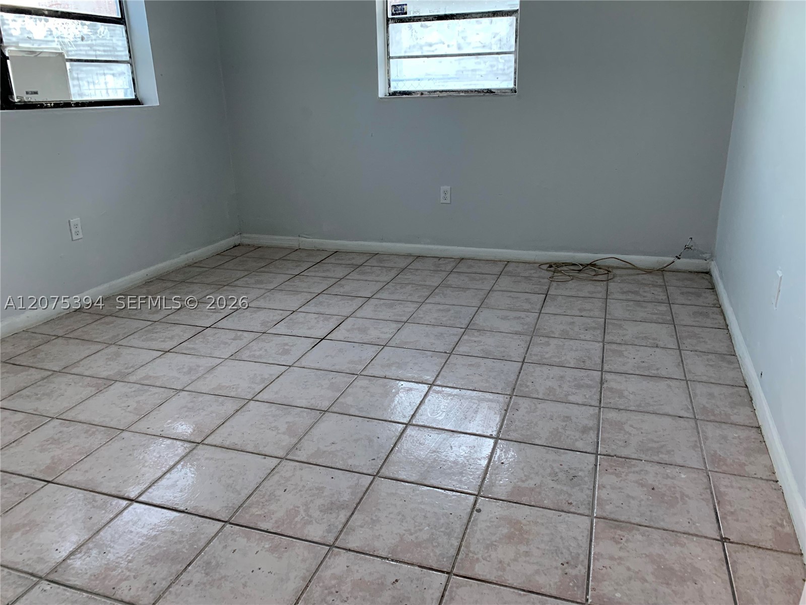 756 Nw 5 St Property Photo 6