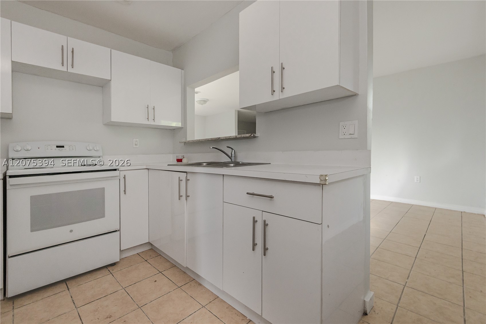 756 Nw 5 St Property Photo 11