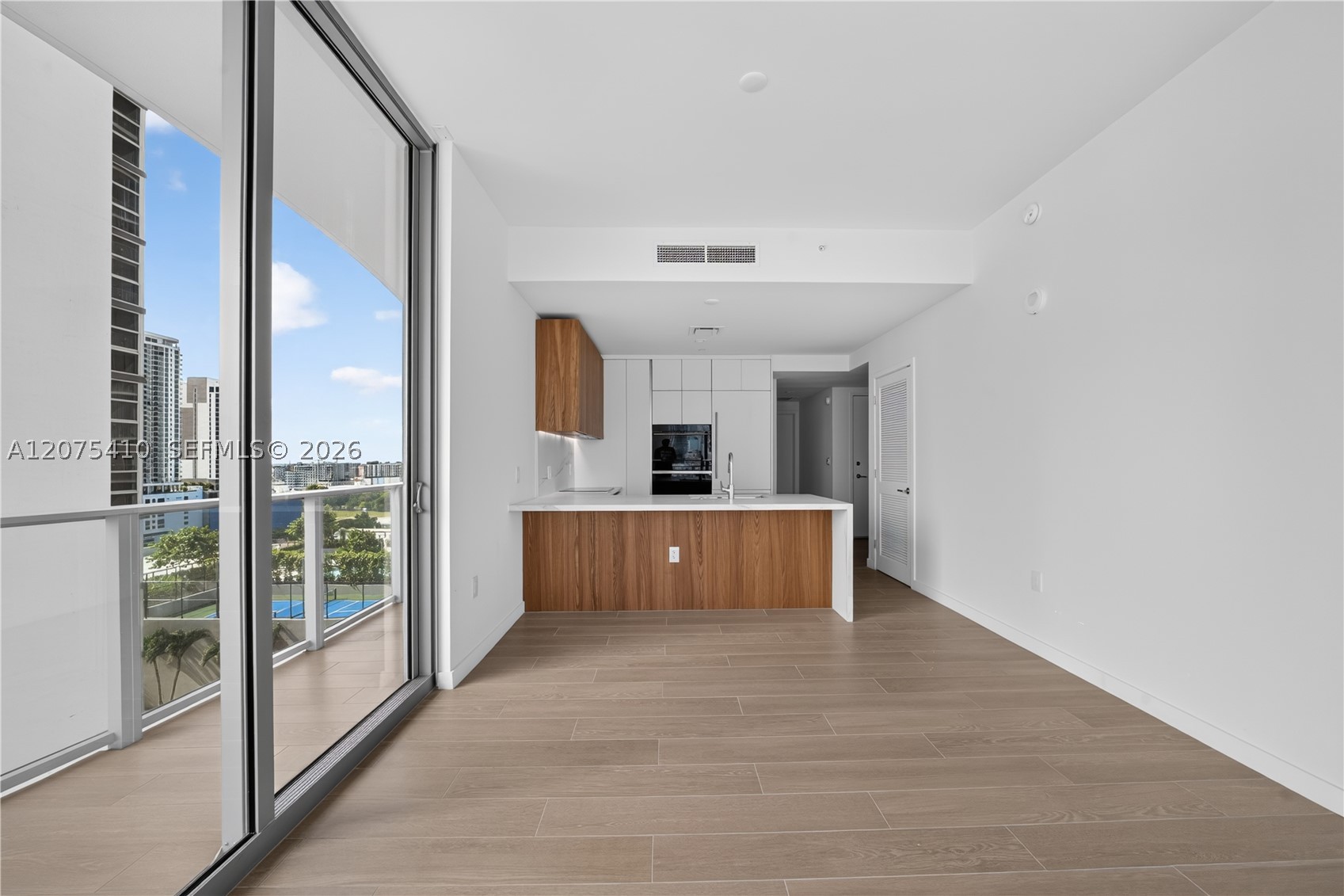 1400 Biscayne Blvd 1502 Property Photo 6