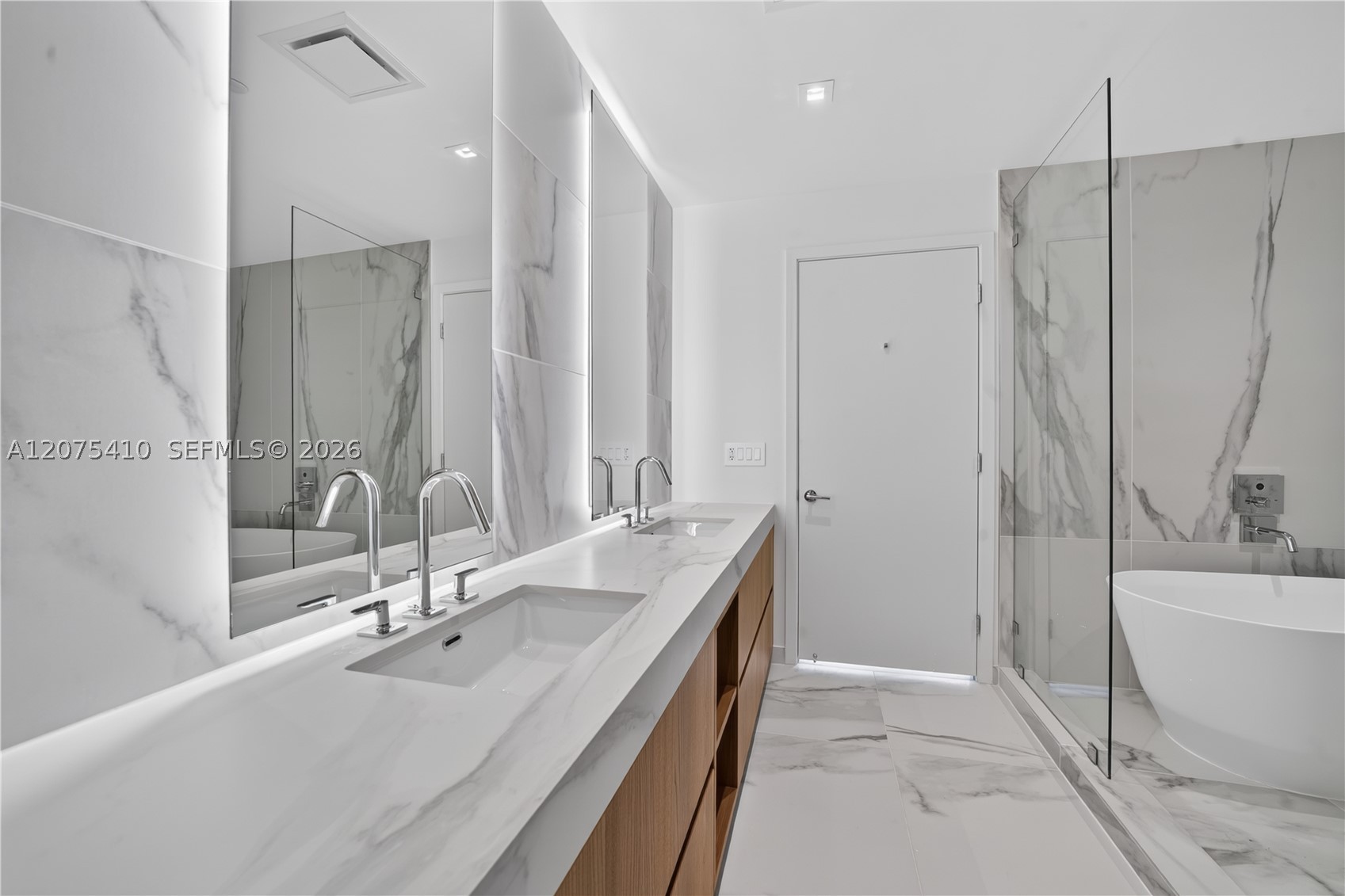 1400 Biscayne Blvd 1502 Property Photo 11