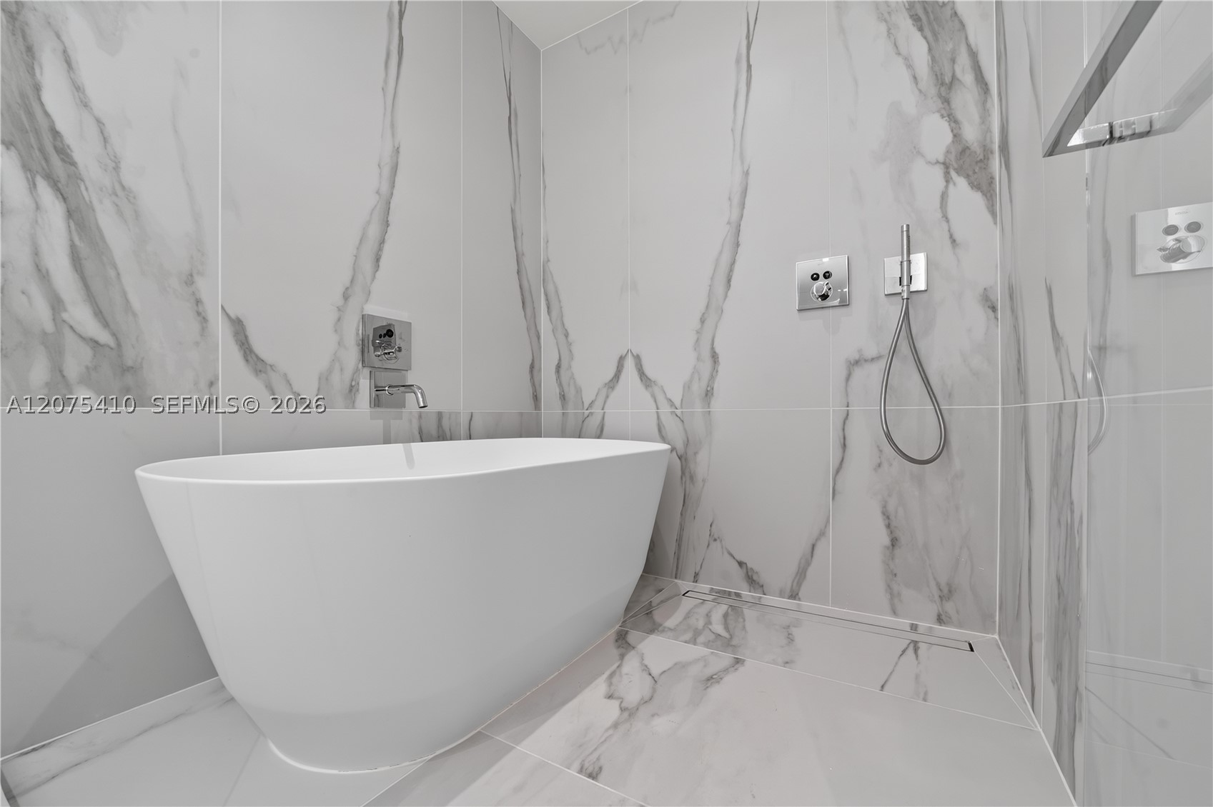 1400 Biscayne Blvd 1502 Property Photo 12