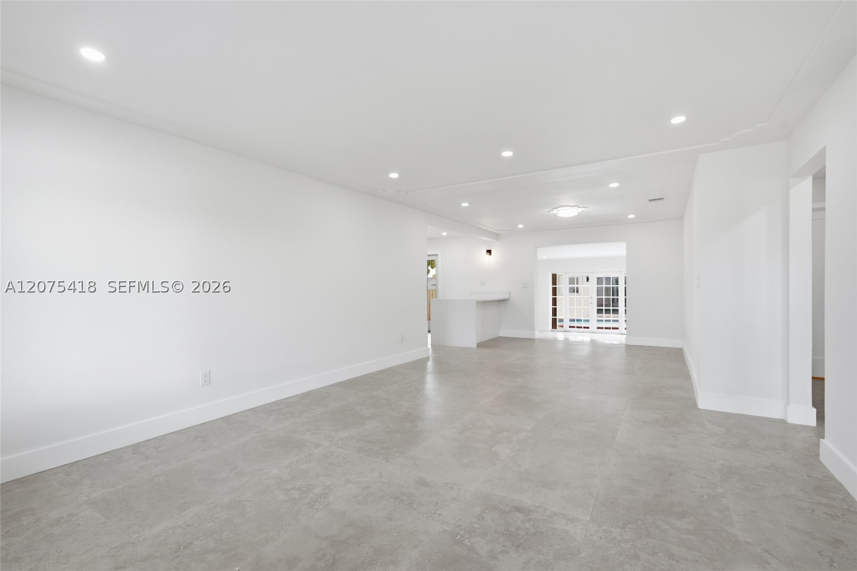 275 W 13 St Property Photo 11