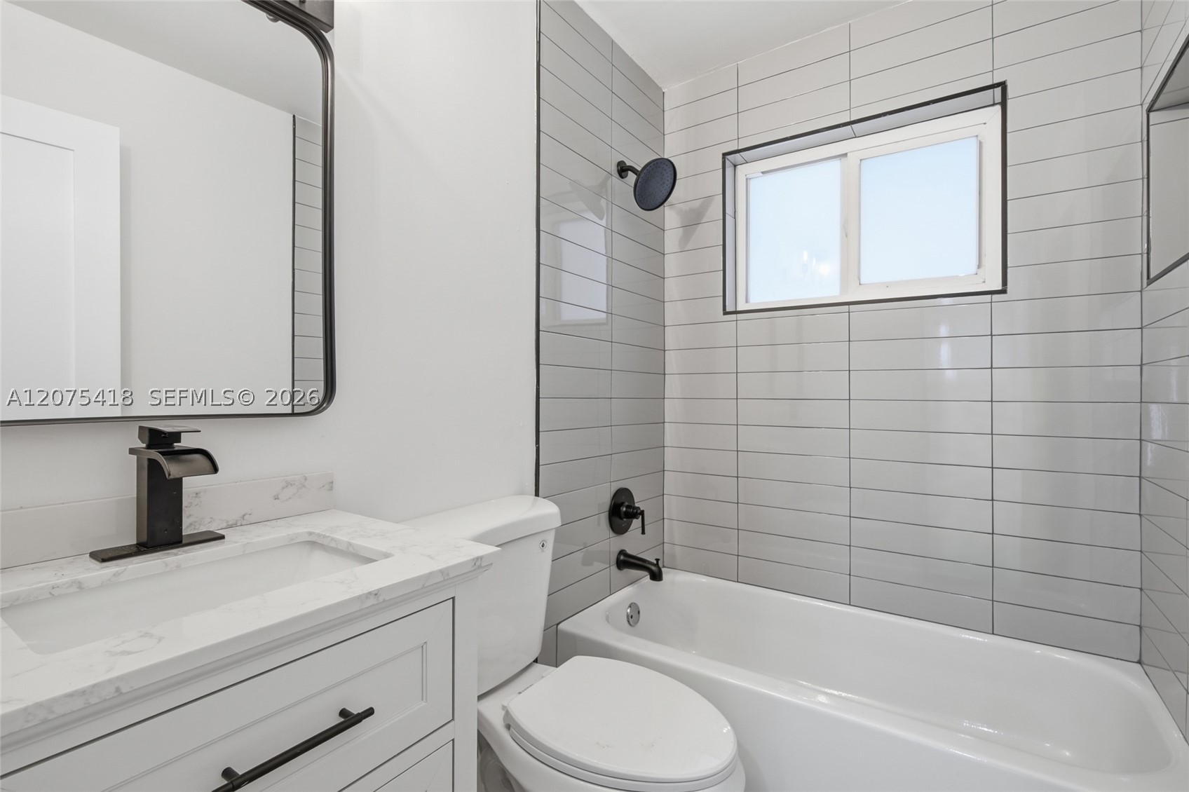 275 W 13 St Property Photo 29