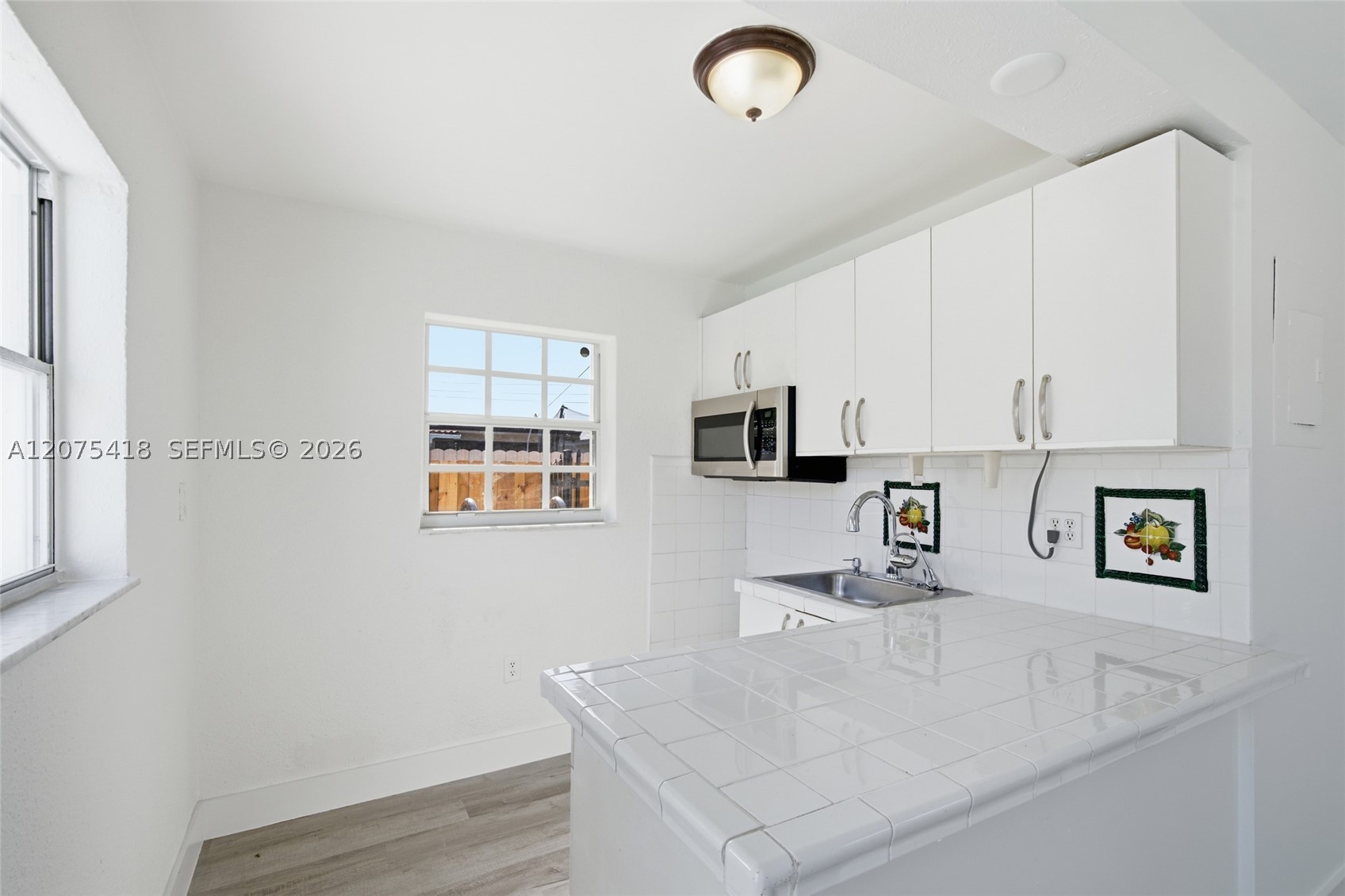 275 W 13 St Property Photo 41