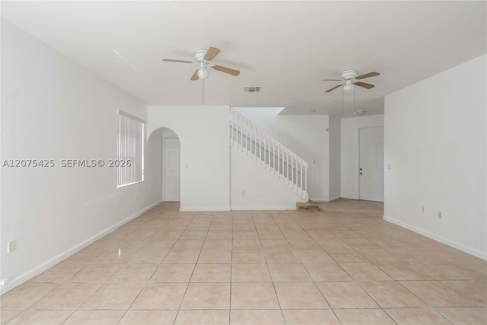 3955 Ne 11th Dr 3955 Property Photo 3