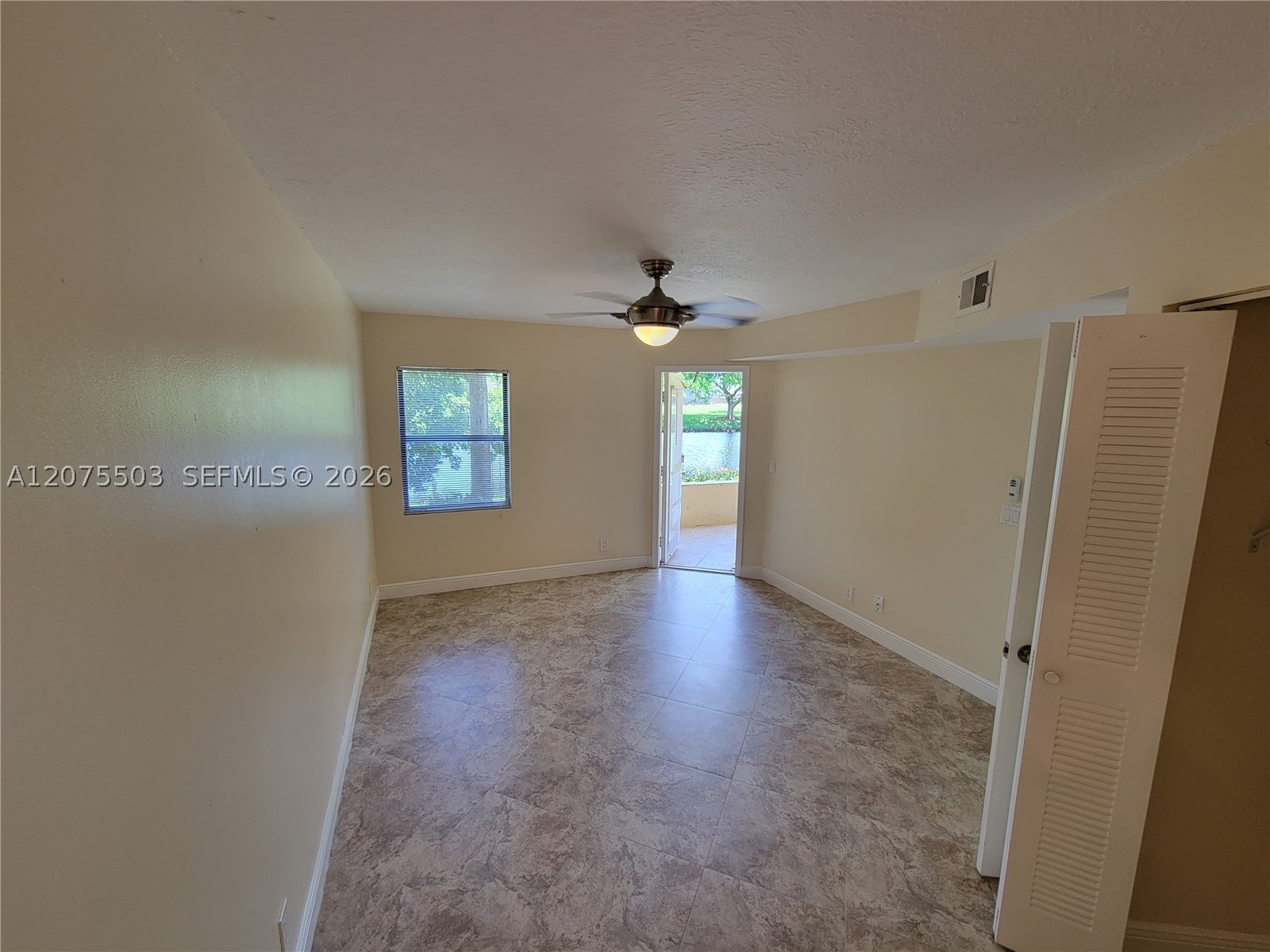 9999 Summerbreeze Dr 613 Property Photo 4