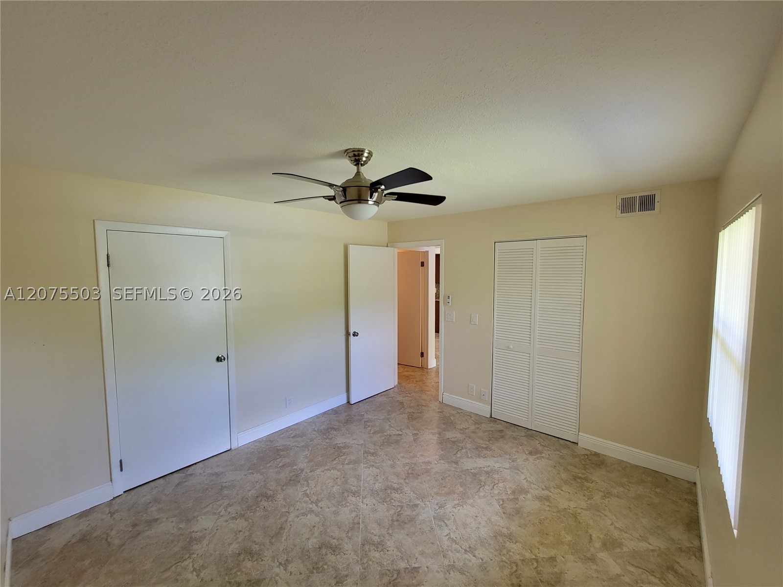 9999 Summerbreeze Dr 613 Property Photo 6