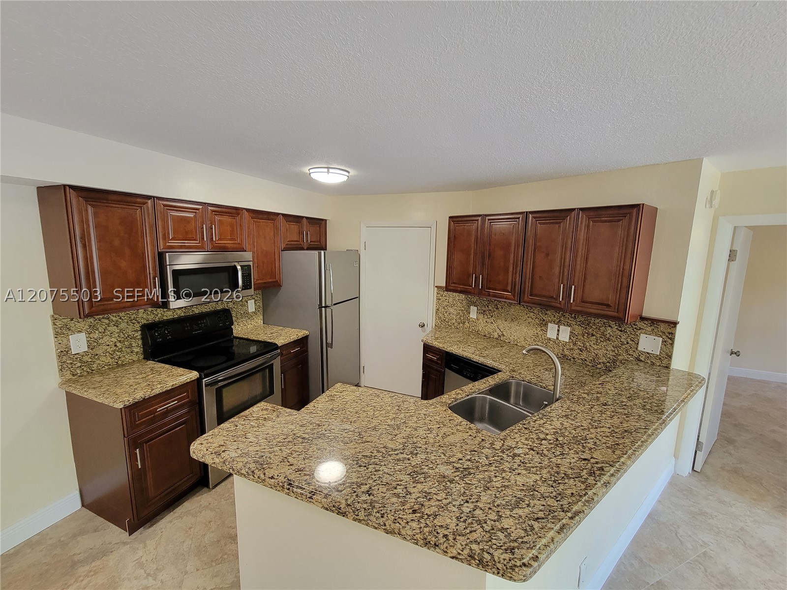 9999 Summerbreeze Dr 613 Property Photo 8