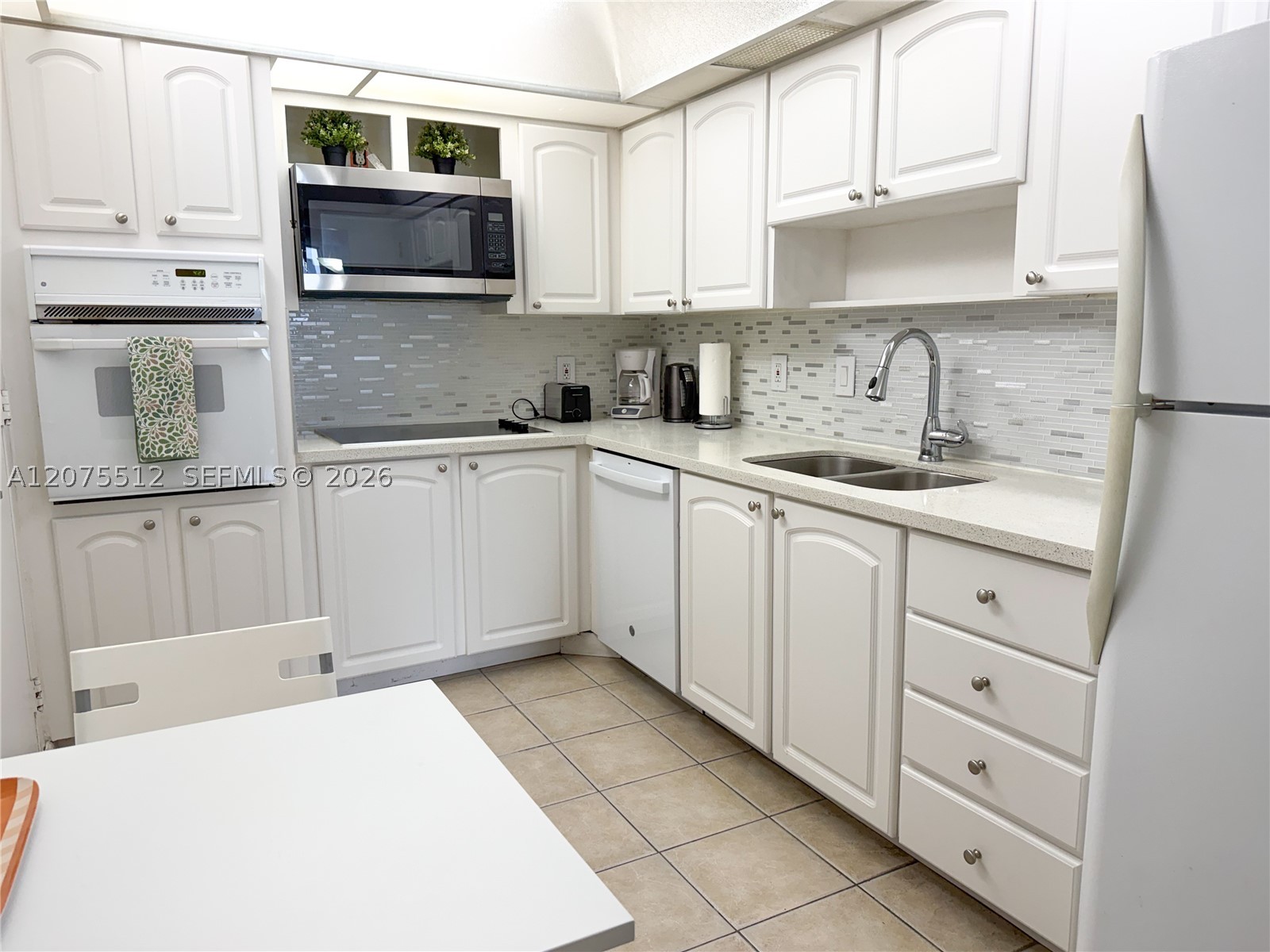 3901 S Ocean Dr 15o Property Photo 6