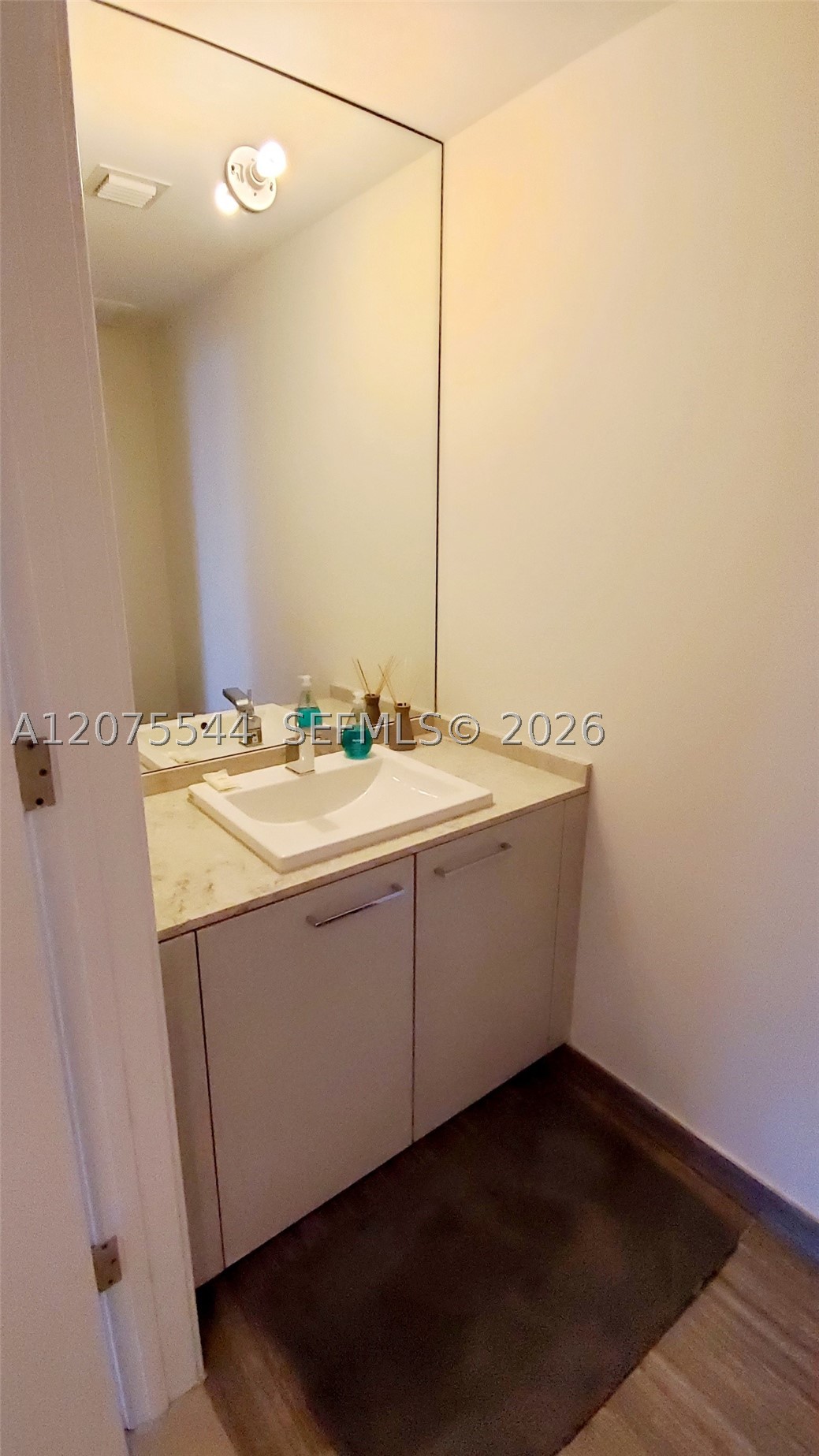 1010 Brickell Ave 2511 Property Photo 14
