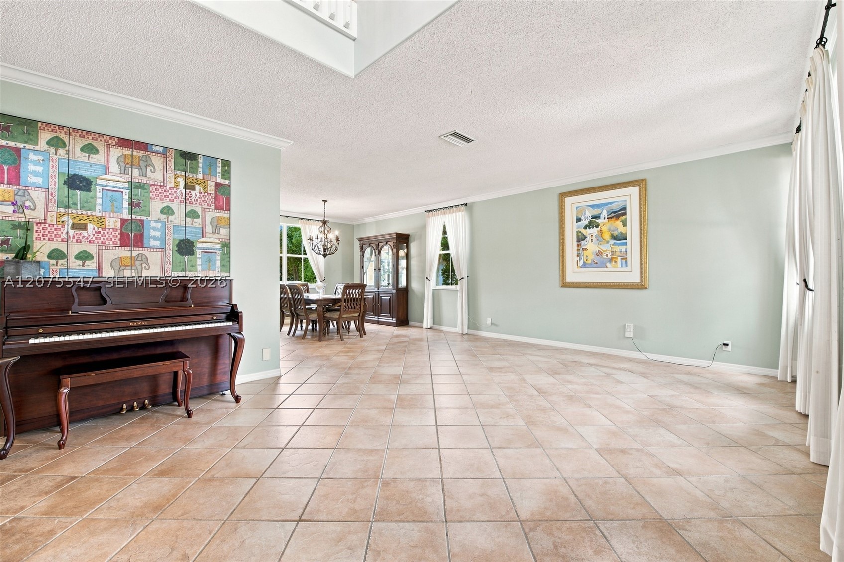 861 Crestview Cir Property Photo 8