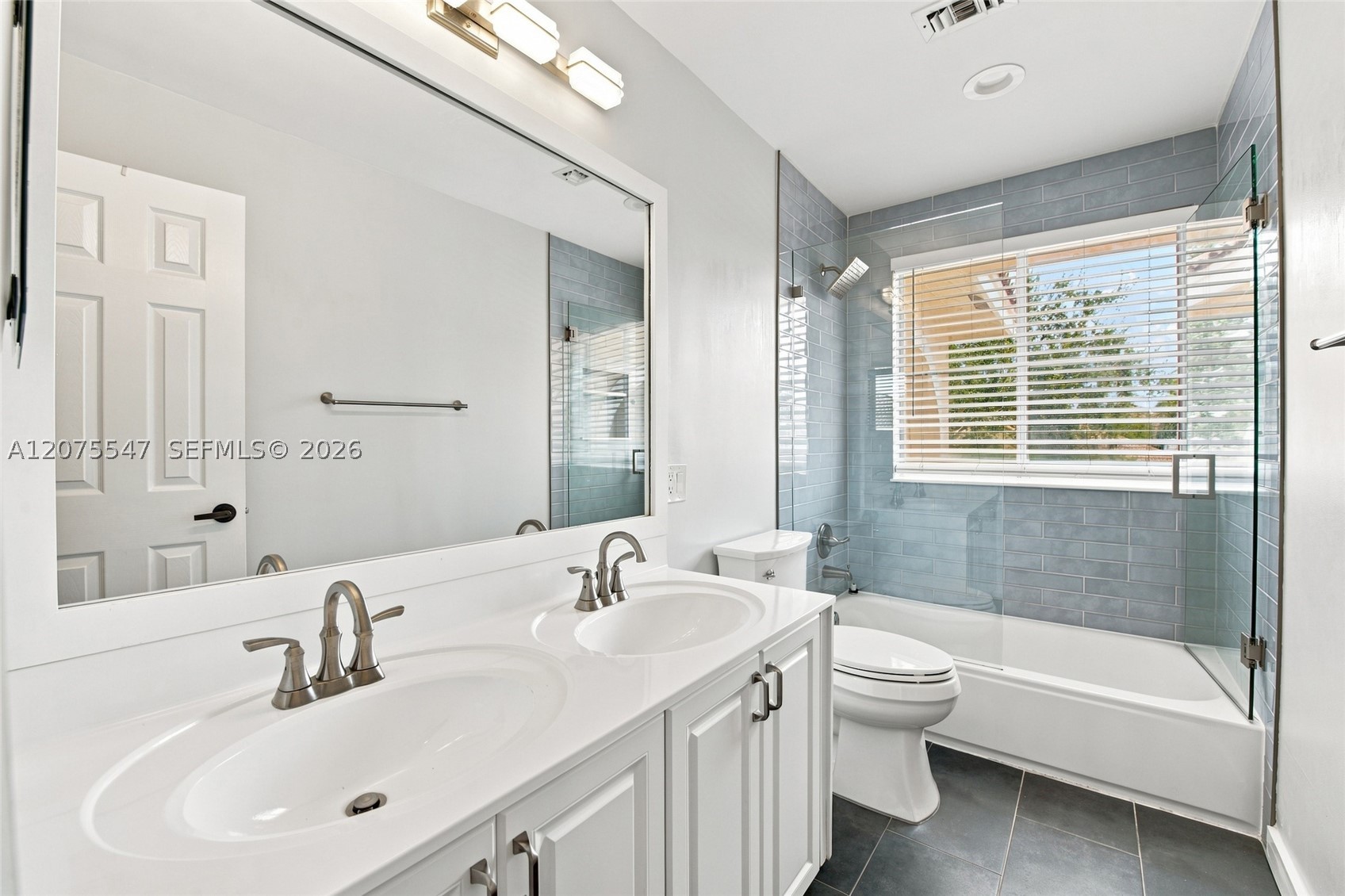 861 Crestview Cir Property Photo 30