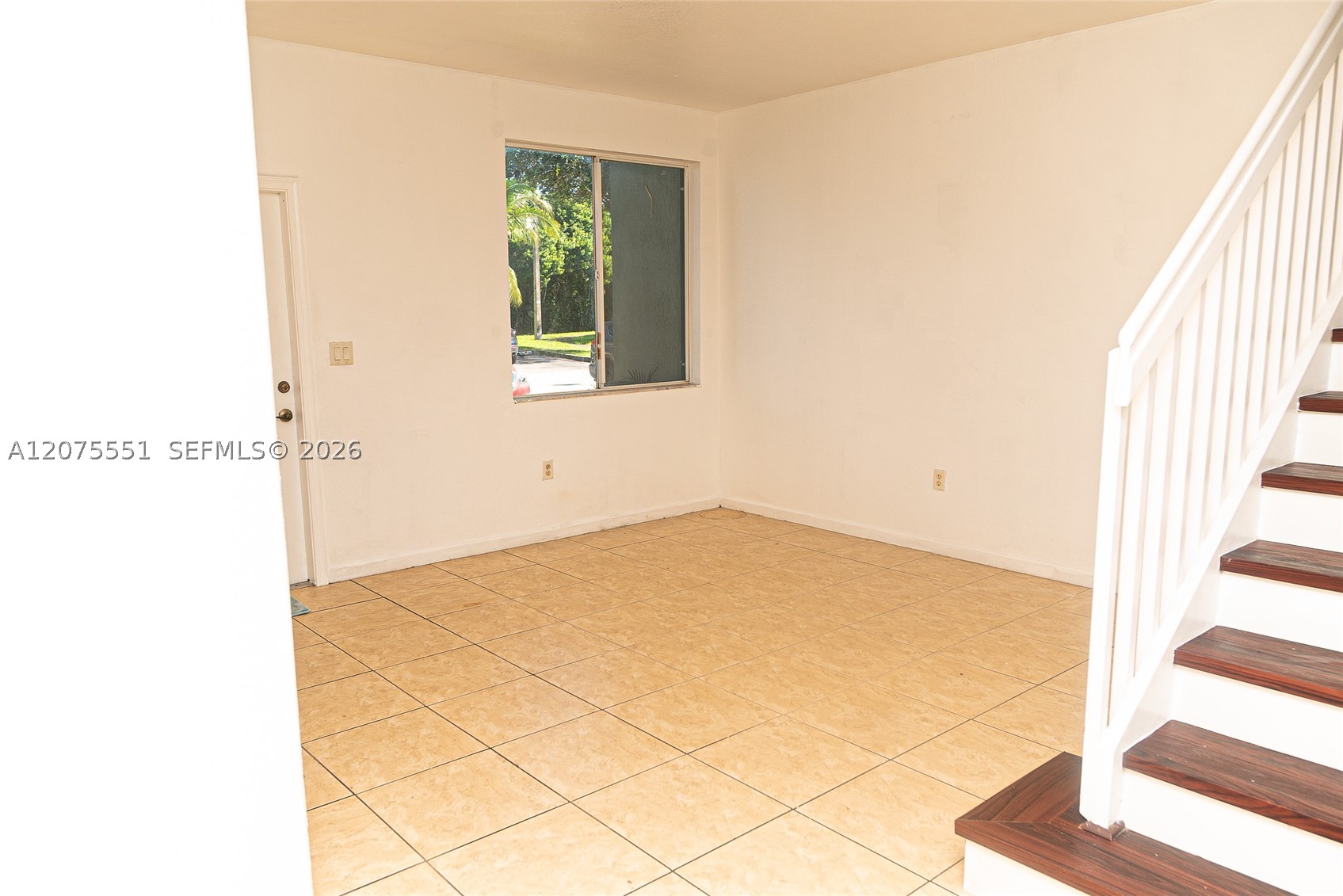 1484 24th Ct 343 Property Photo 4