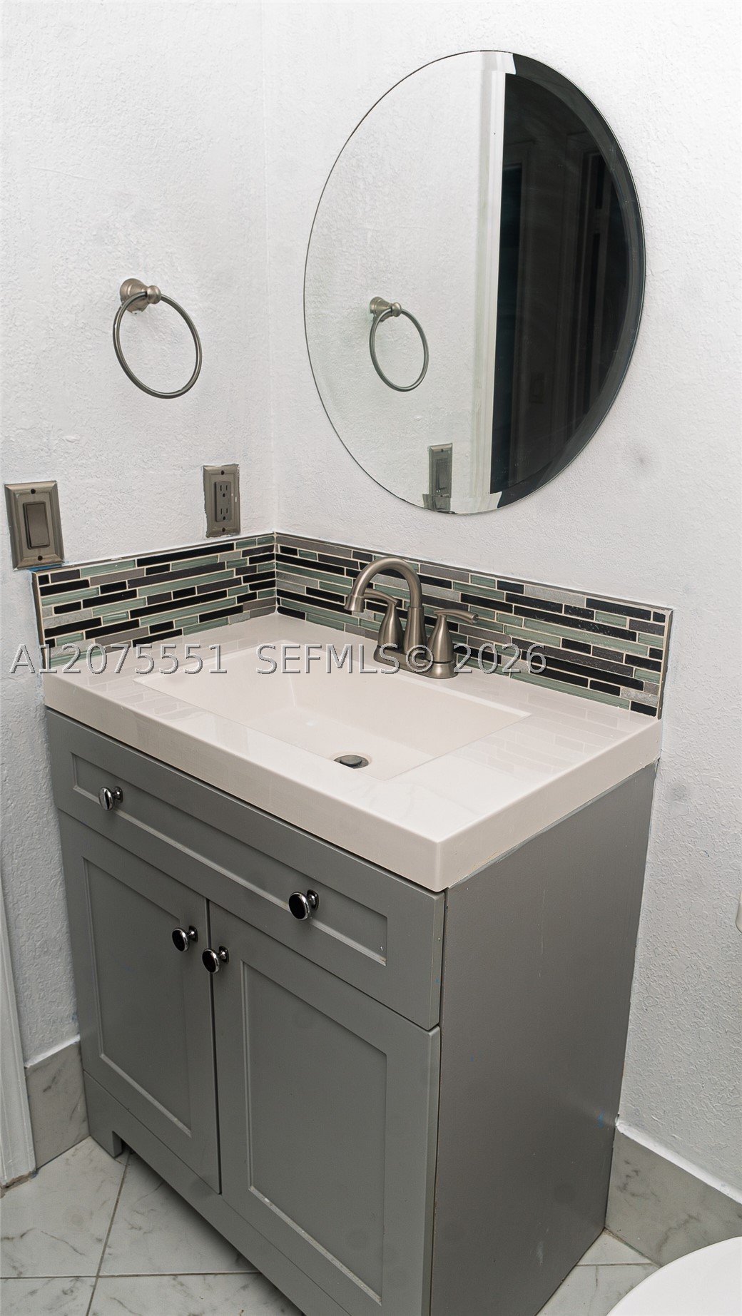 1484 24th Ct 343 Property Photo 17