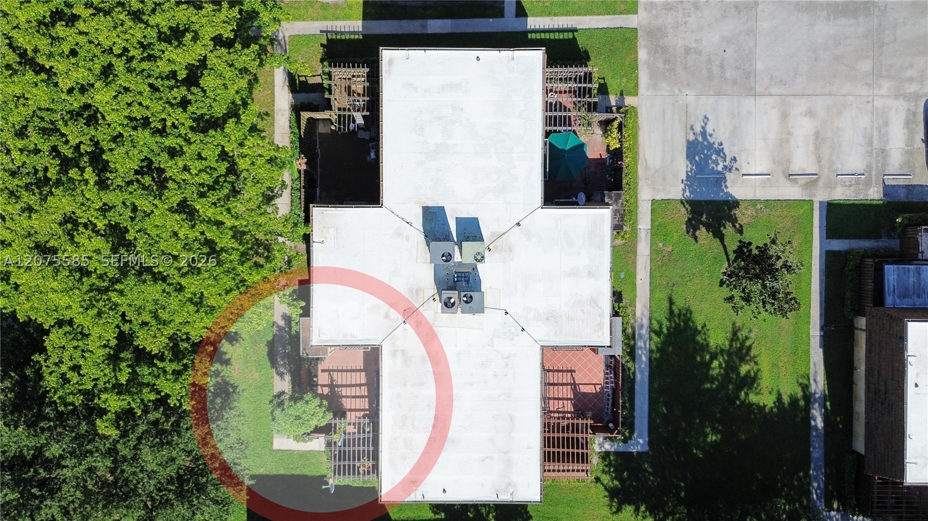 516 5th Ln Property Photo 2