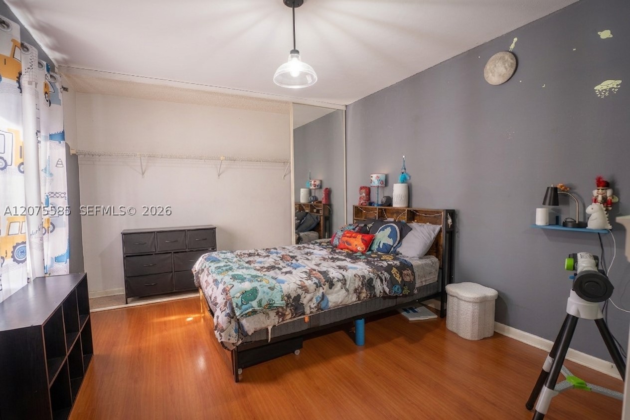 516 5th Ln Property Photo 14