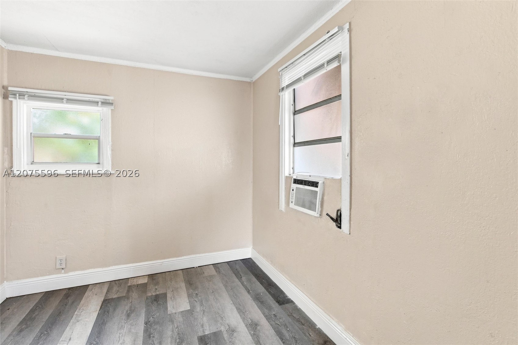 611 N Broadway Property Photo 13