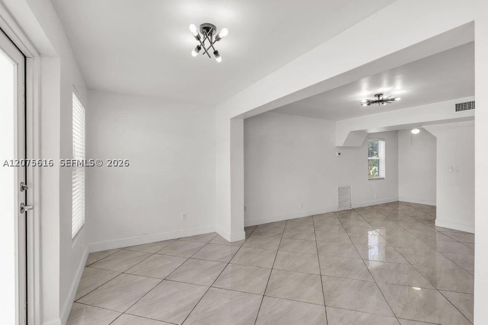 2539 Coolidge St Property Photo 16