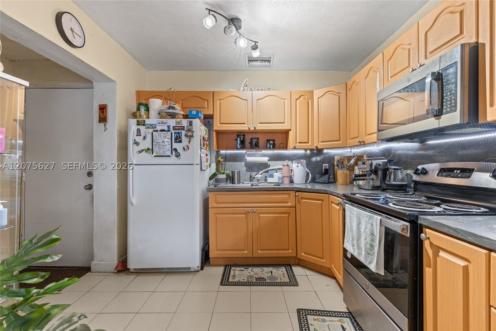 755 Harem Ave Property Photo 1