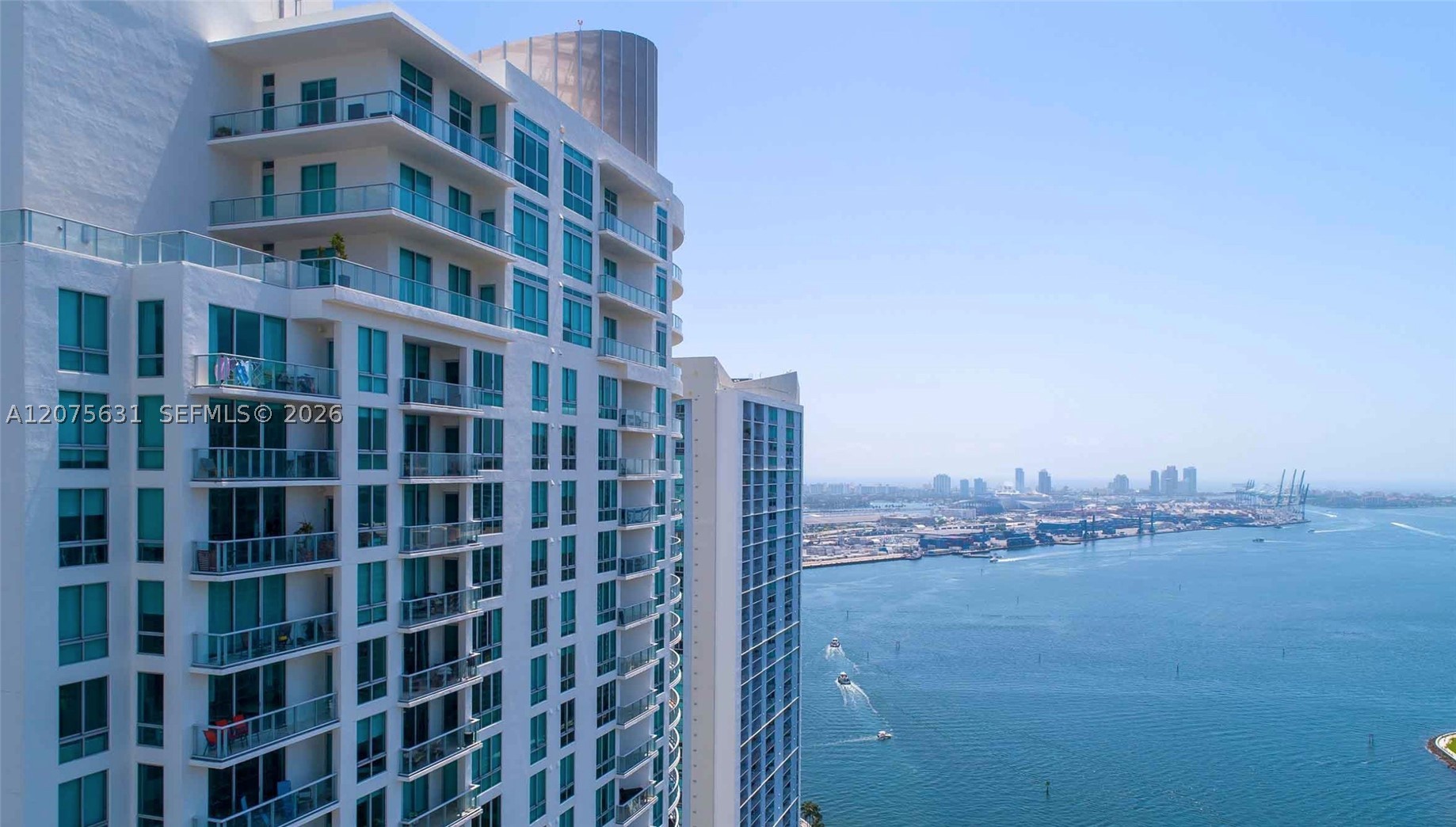 300 S Biscayne Blvd T-2207 Property Photo 1