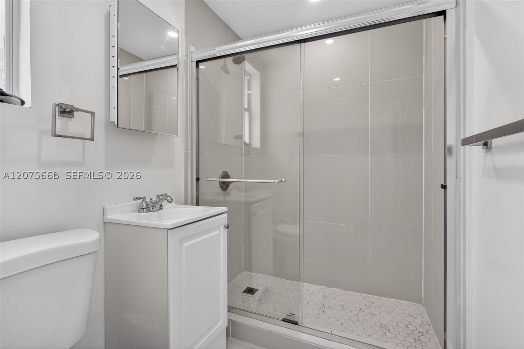 1446 Lenox Ave 5 Property Photo 12