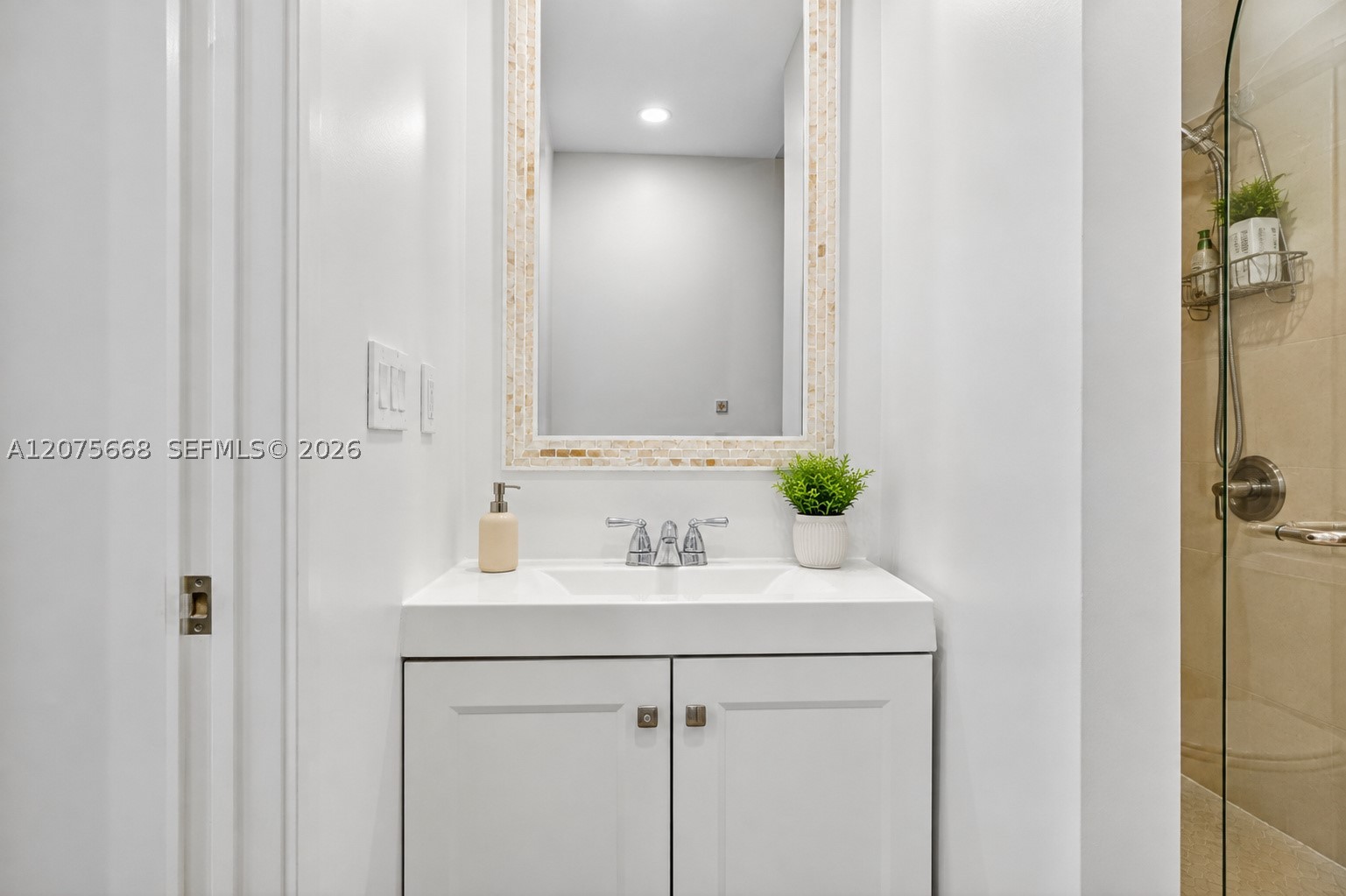 1446 Lenox Ave 5 Property Photo 15