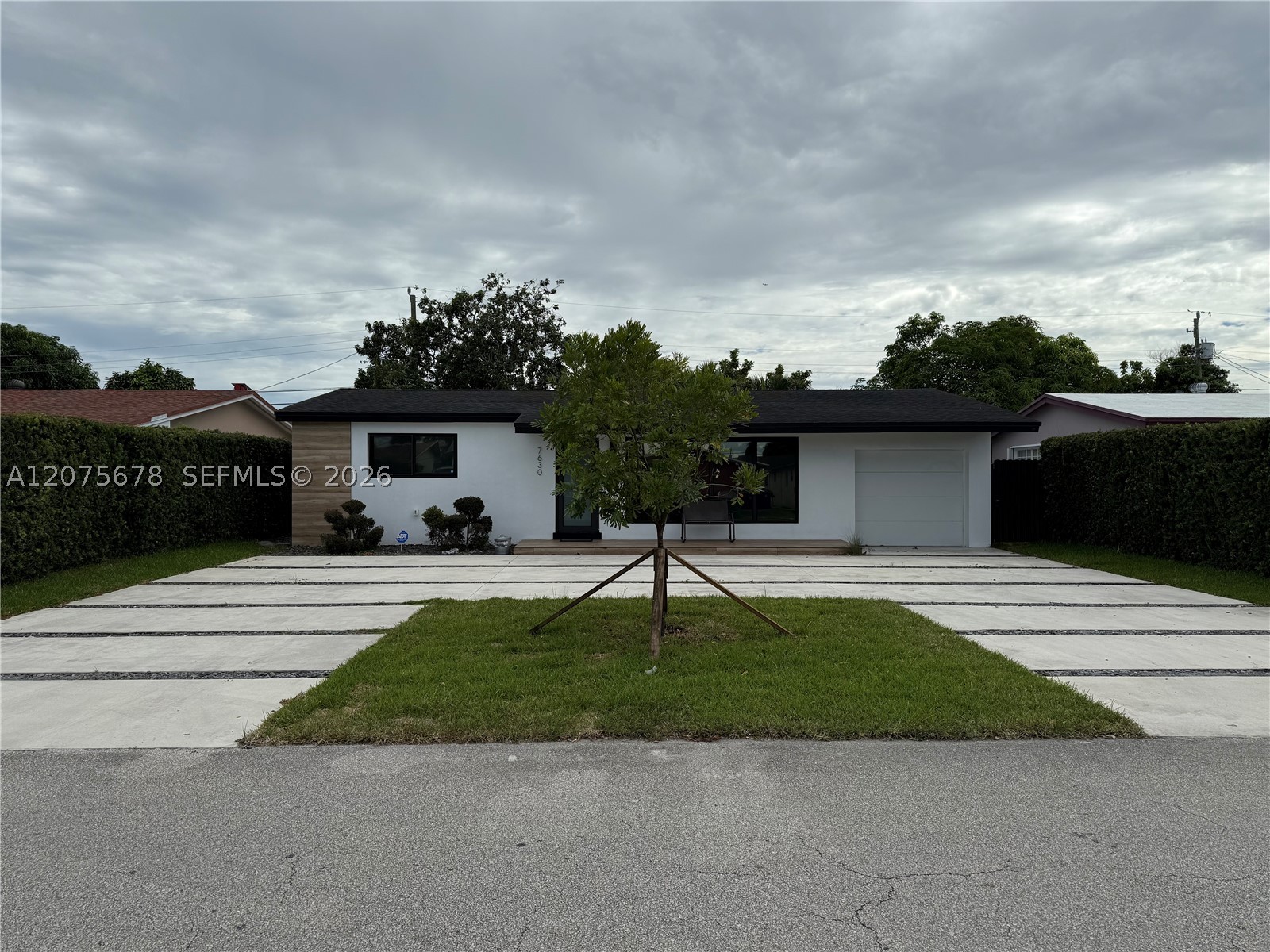 7630 Venetian St Property Photo 1