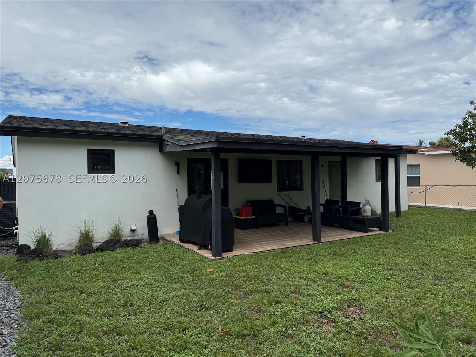 7630 Venetian St Property Photo 19