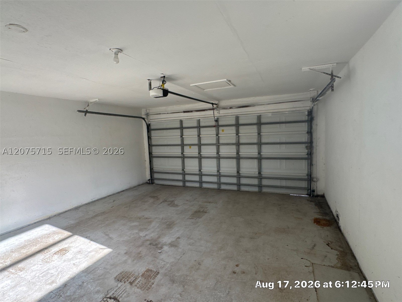 9401 Nw 20th St Property Photo 8