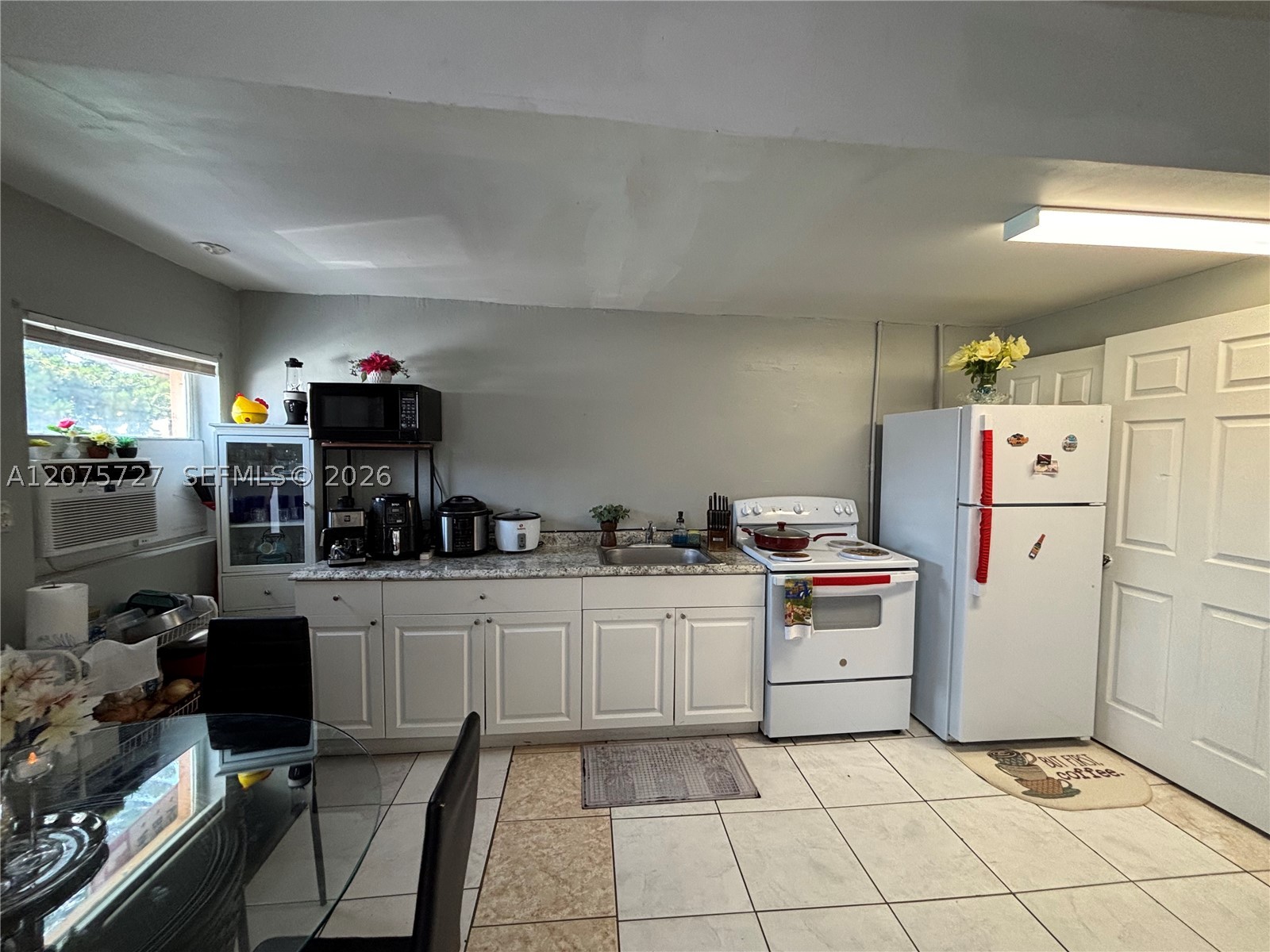 5730 Plunkett St Property Photo 5
