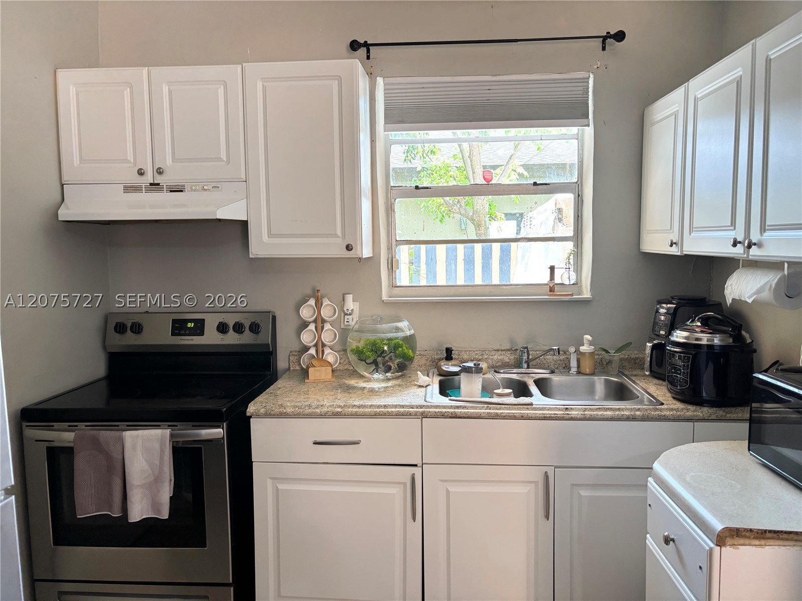 5730 Plunkett St Property Photo 31