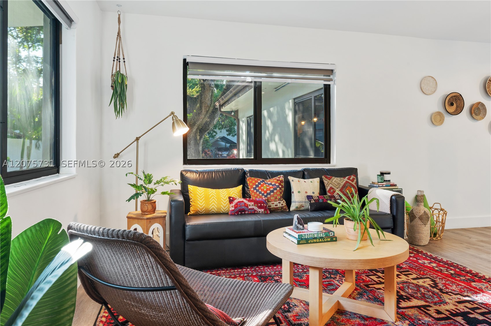2917 Center St - Property Photo 5