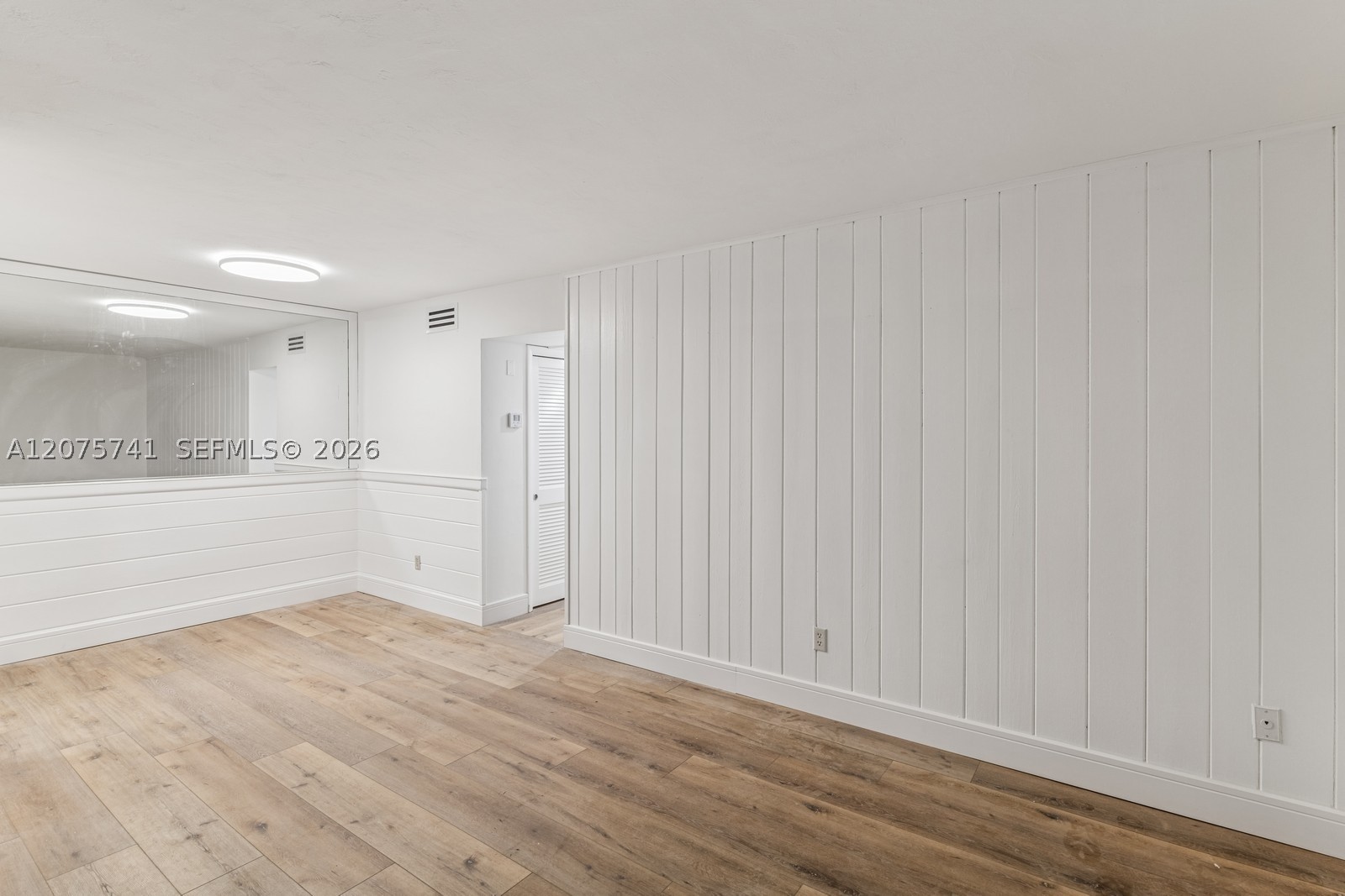 255 Sunrise Dr 107 Property Photo 8