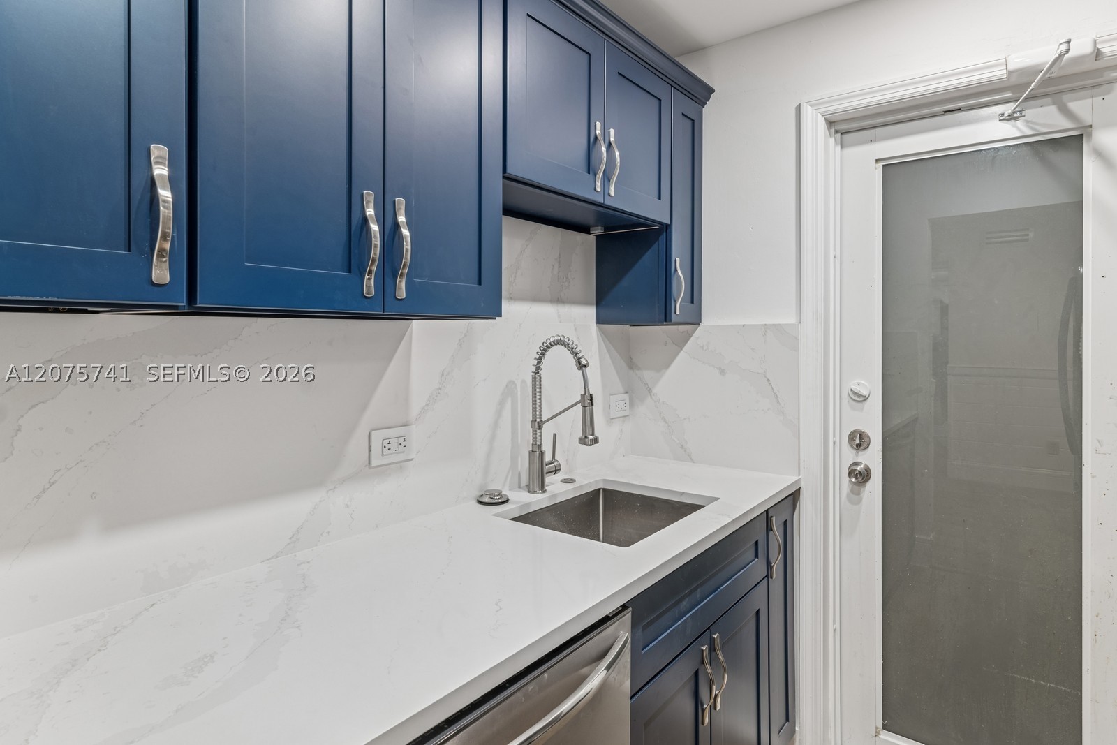 255 Sunrise Dr 107 Property Photo 13