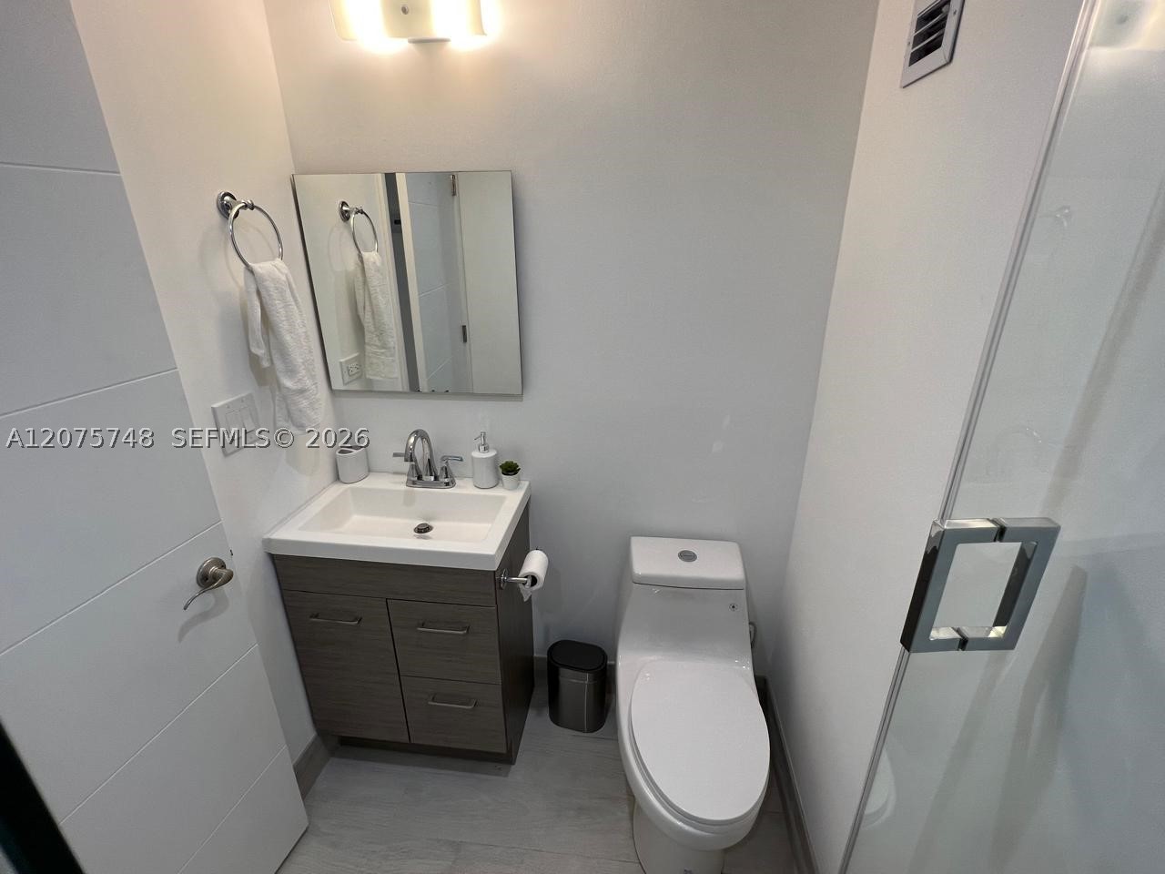 5601 Collins Ave 412a Property Photo 25
