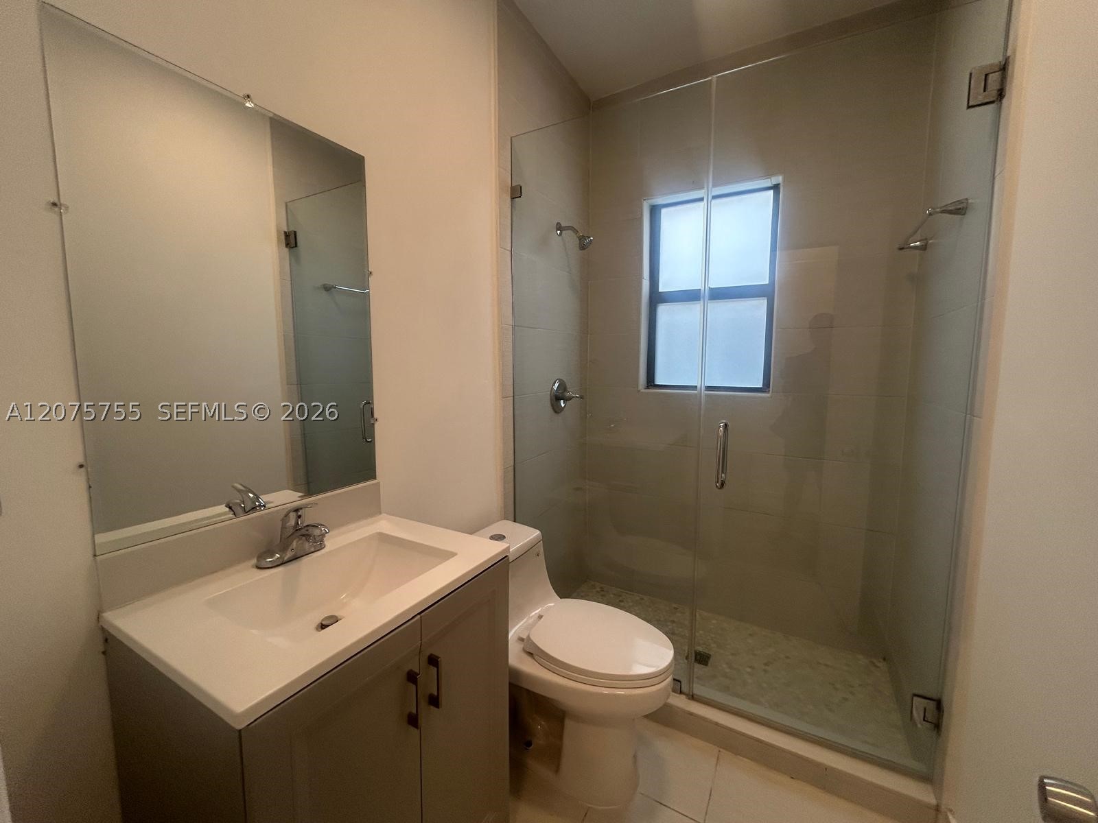 2000 Monroe St 10 Property Photo 9