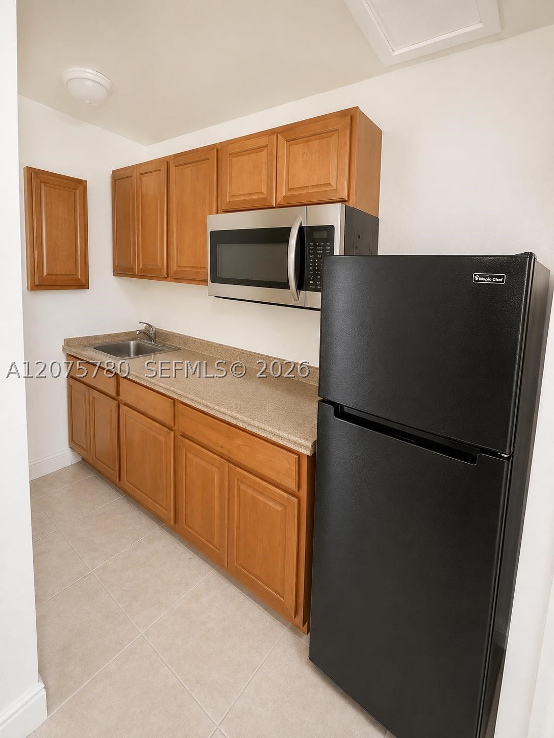 633 Mokena Dr 1 Property Photo 3