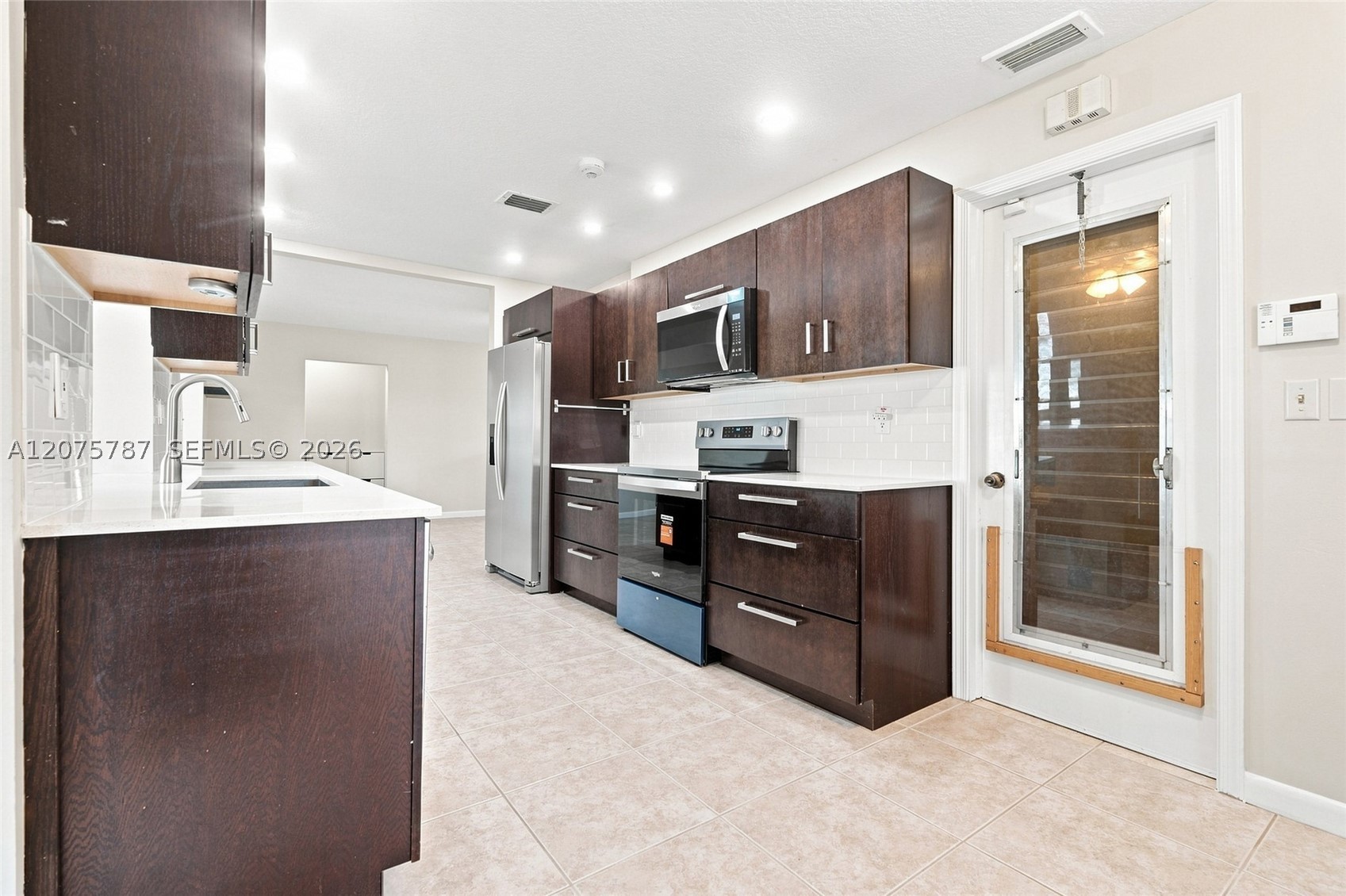 1431 Nw 85th Way Property Photo 16