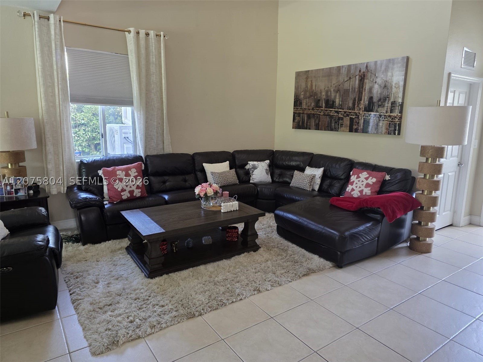 A12075804 Property Photo 7