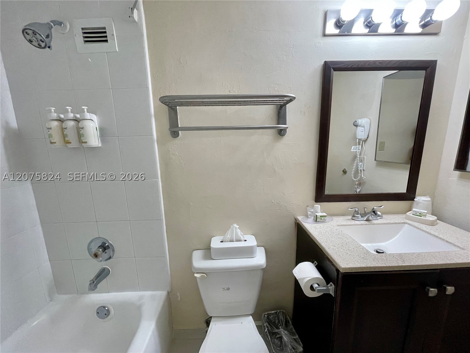 19201 Collins Ave 945 Property Photo 10