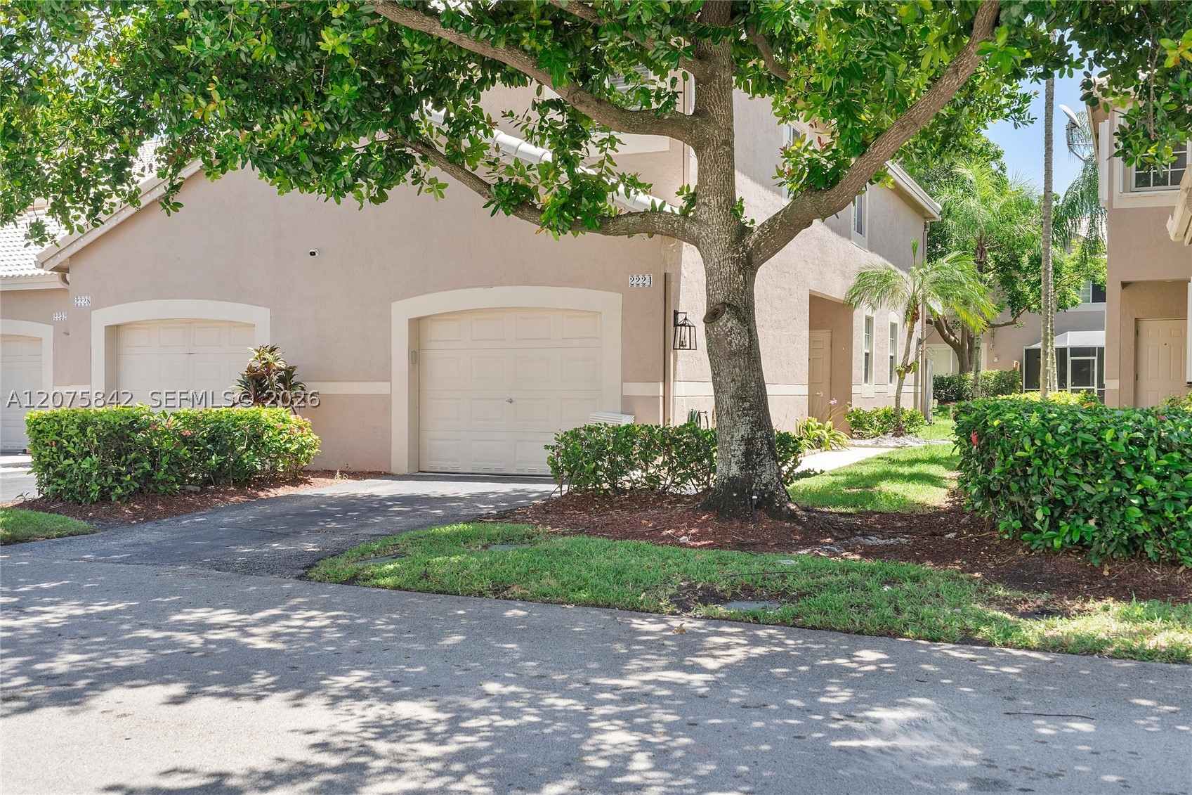 2224 Salerno Cir Property Photo 3