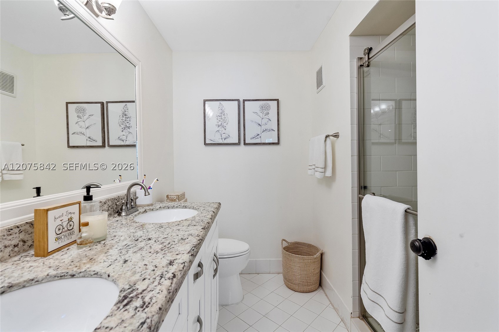2224 Salerno Cir Property Photo 29