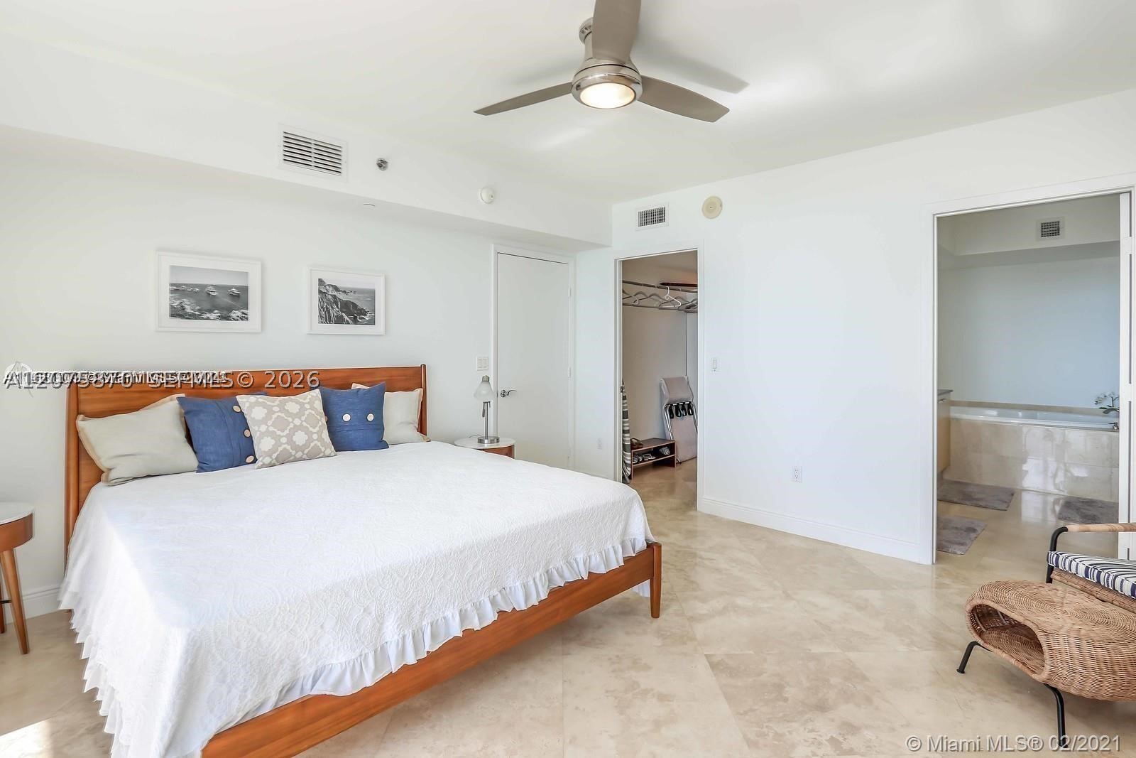 1830 S Ocean Dr 3704 Property Photo 23